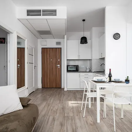 Apartment Apart D&k Free Parking Aleja Prymasa Tysiaclecia 83a *