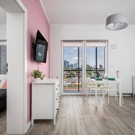 Apartamento Apart D&k Free Parking Aleja Prymasa Tysiaclecia 83a Varsóvia