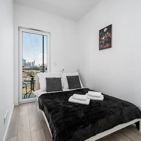 Apart D&k Free Parking Aleja Prymasa Tysiaclecia 83a Apartman Varsó