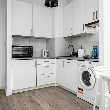 Apart D&k Free Parking Aleja Prymasa Tysiaclecia 83a *